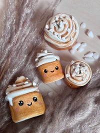 Image 1 of Cinnamon-hun (small) 