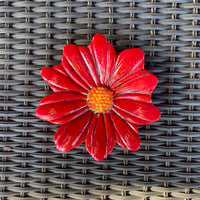 Image 5 of Fused Glass Daisy Trinket/Soap Dish 3