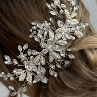 Image 2 of The “Lilah” Floral Comb