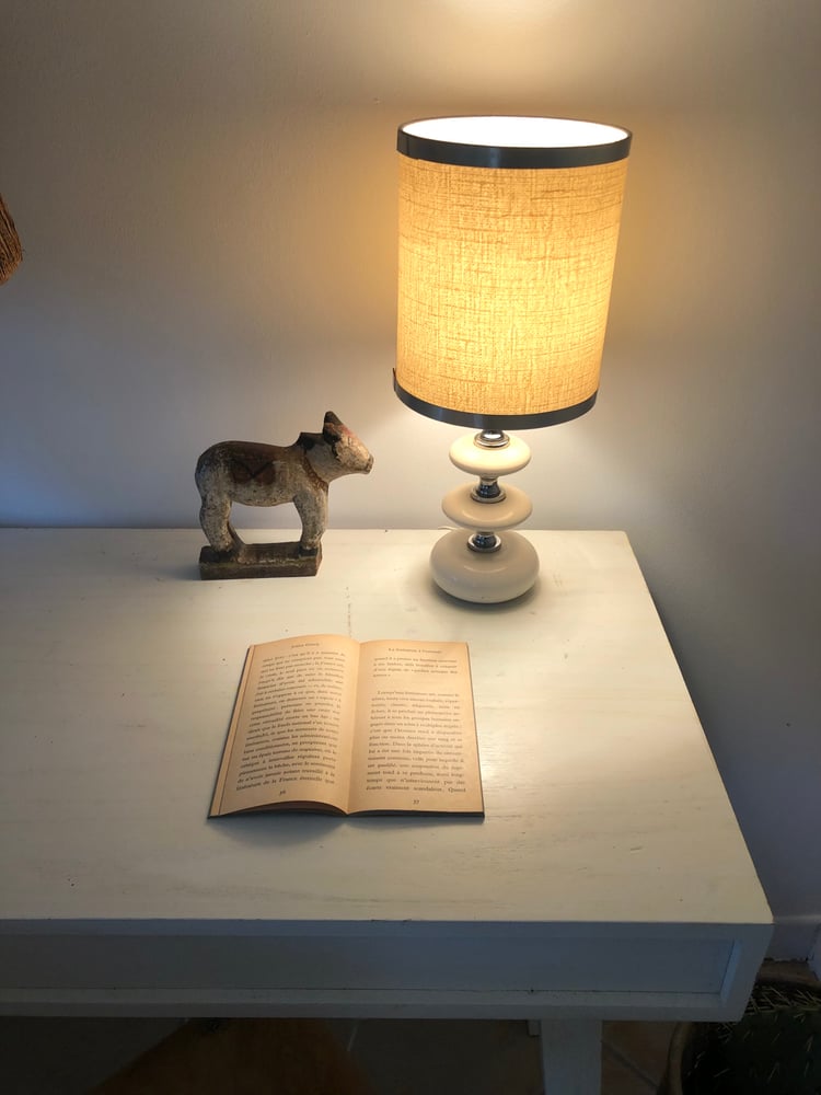 Image of Lampe blanche vintage 
