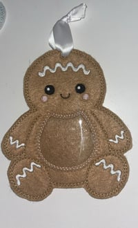 Image 1 of Treat Tree Decs