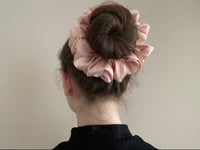 Image 8 of SCRUNCHIE OVERSIZED DIRTY PINK/PUDROWY RÓŻ