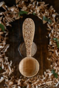 Image 5 of Primrose Flower Scoop