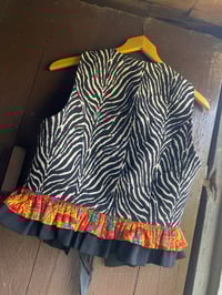 Image 2 of TOP FEITO A MAN. AQUELARRE3. Talla S. Deseño exclusivo!