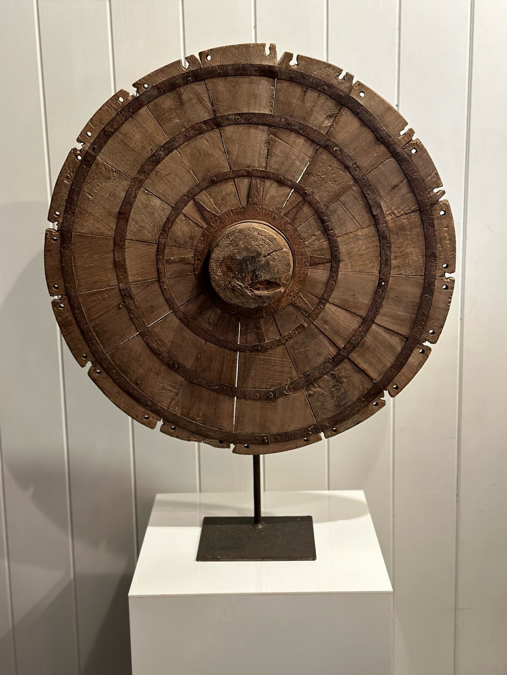 Image of Cotton Wheel on Stand IV