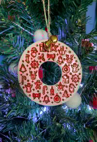 Image 6 of Ceramic Christmas Wreath with Bells (Seconds)