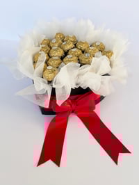 Image 3 of Luna Petite