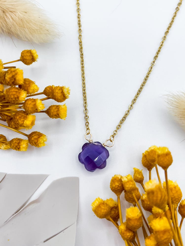 Image of amethyst flower necklace