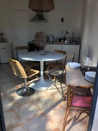 Image 3 of Table à roulette rotin vintage