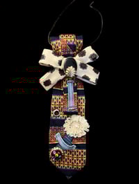 Image 2 of Wow Tie Necklace