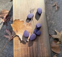 Image 2 of OG Leaf Bead (PVC)