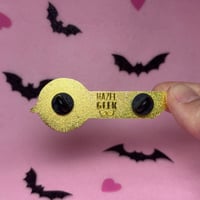 Image 4 of 3 Inch Maxine - Gold Finish Icon Pin