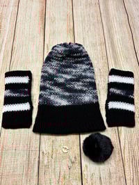 Image 3 of 4 in 1 Hat & Handwarmer Set, Size S (Teen - Small Adult) Black, White & Grey