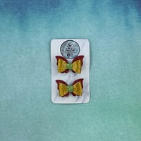 Image 1 of Flutter Bows