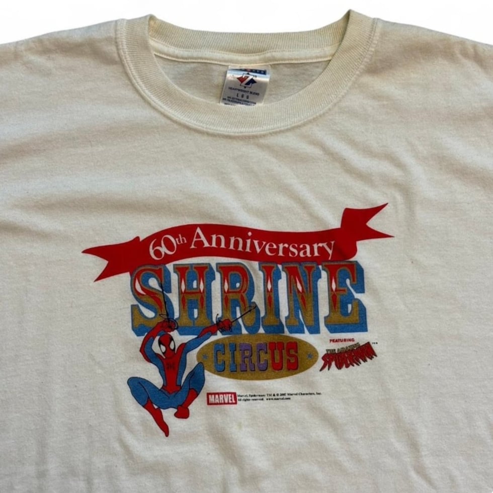 Image of 2000s Marvel Spiderman Shrine Circus Graphic Tee (L)