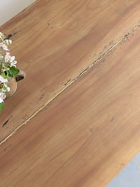 Image 5 of La table basse ancienne en cerisier 