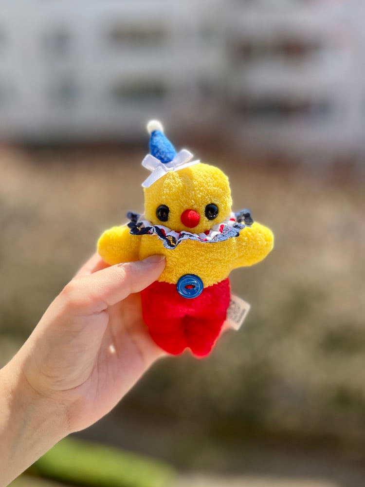 Chip the mini clown