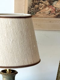 Image 2 of Lampe en grès et abat-jour lin 
