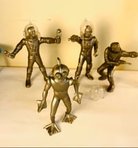 Image 1 of Marx Playset vintage repro Martian Figure Set 4”