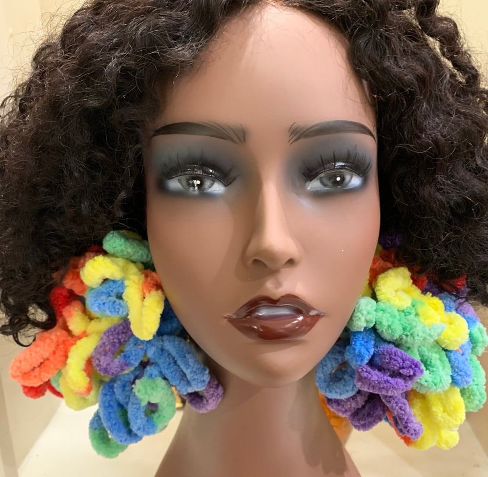 Image of Curly Gurl Puff Earrings 