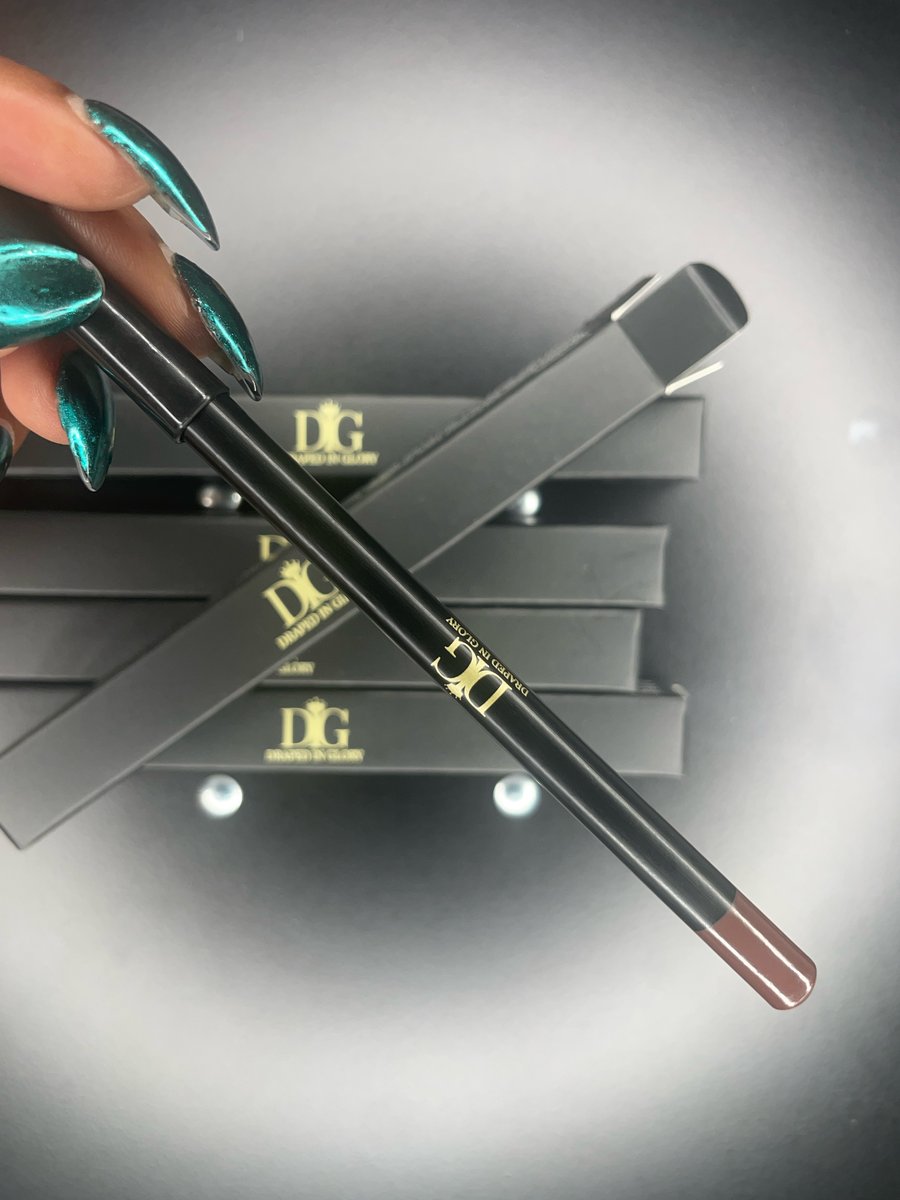 Image of Brown lip pencil 