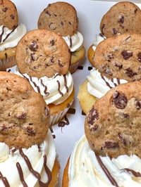 Image 2 of Cupcakes - 1 Dozen