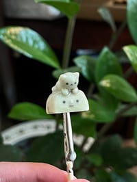 Image 3 of Smiski cat keycap 🐈🍀