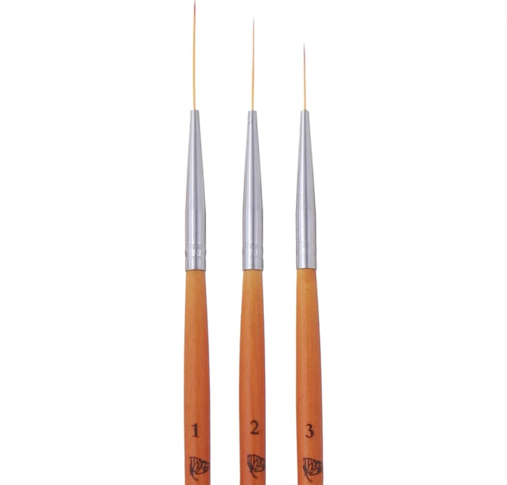 DesignsByLoca LINER BRUSH SET