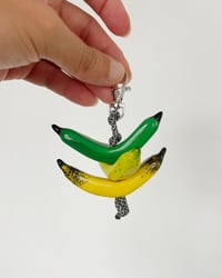 Image 1 of “Charms” plátano | accesorio / llavero