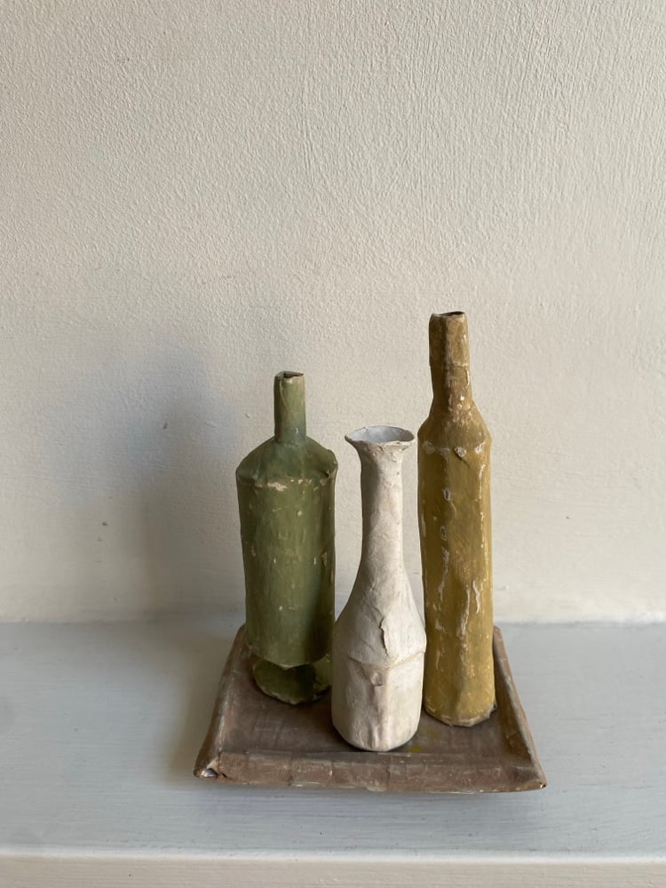 3 Vessels on a tray 1 Image 2