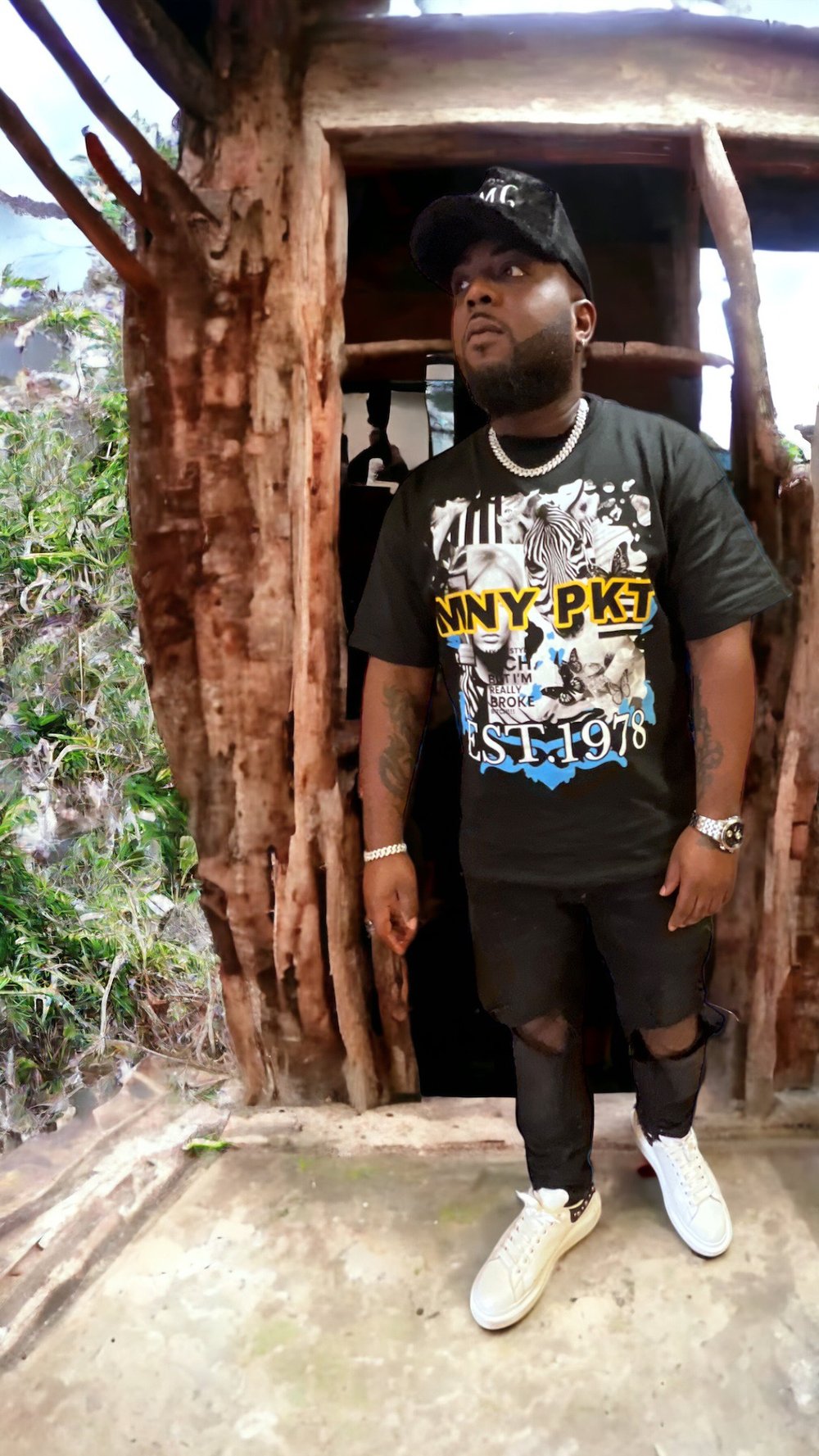 HIGH FASHION TEE//BLACK SHIRT