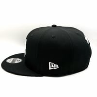 Image 5 of NEW ERA 彫KANJI 9FIFTY SNAP BACK CAP 