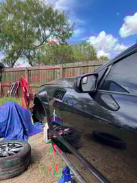 Image 4 of 2005-09 Mustang Fender Vents