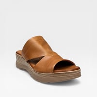 Image 3 of ROAMERS ENID COCONUT