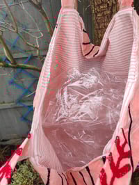 Image 4 of Wanderlust - Velvet oversized tote bag light pink