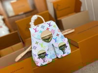 Image 9 of Mkami bags (click to browse)