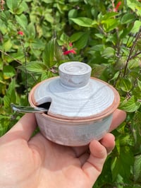 Image 4 of Seasoning lidded pot with spoon hole