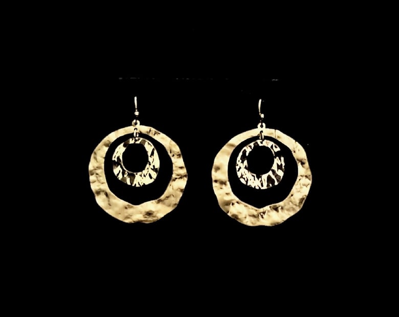 Image of Gold Beaten Circle Pierced Earrings 