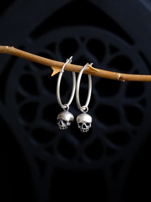 Image of MEMENTO MORI HOOPS