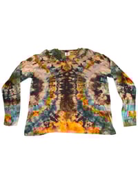 Image of XL Reverse Fanfold Long Sleeve