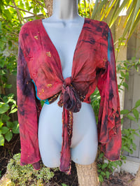 Image 5 of Wanderlust Stevie top Maroon and blue
