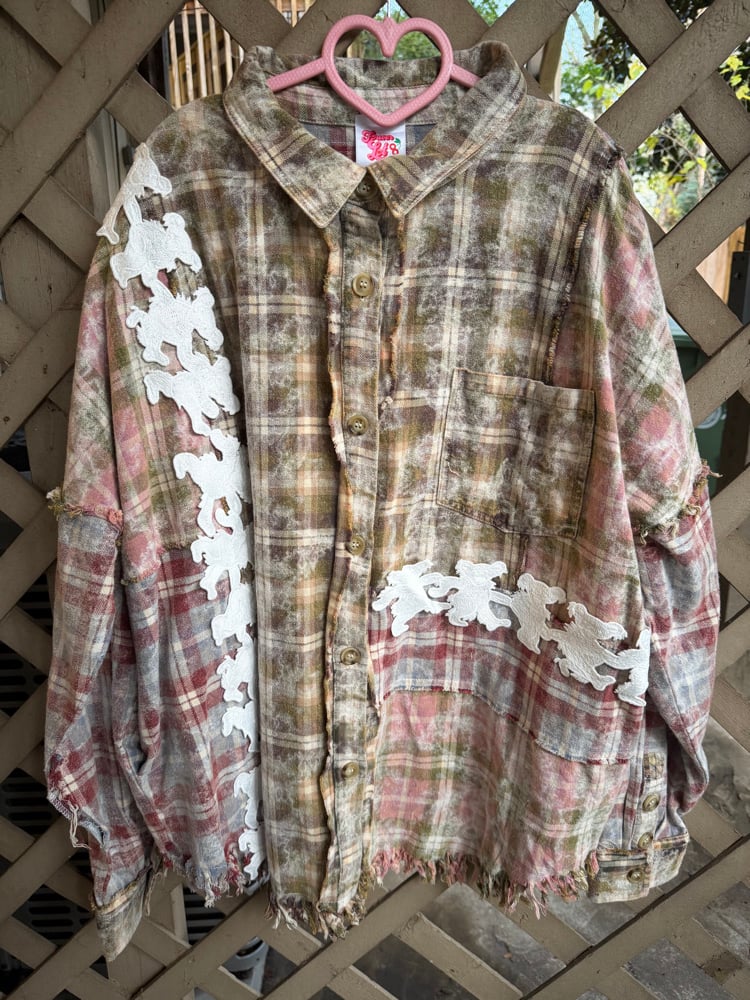 Image of Size medium Oversized women’s flannel 3