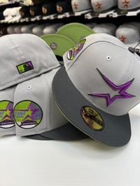 Image 2 of New Era 59Fifty Gameboy