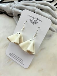 Image 2 of  Glow in the dark ghost 