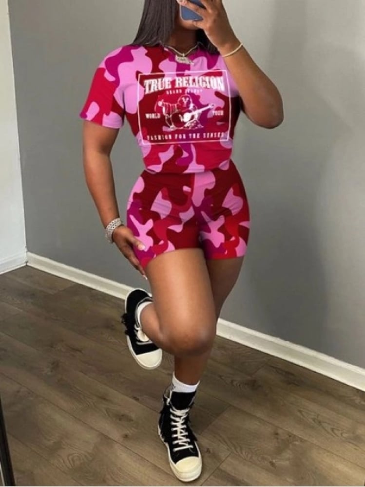 Image of True religion Camo Letter Print Shorts Set pink