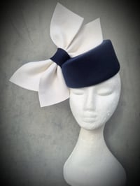 Image 2 of 'Elsa' in Navy and Ivory