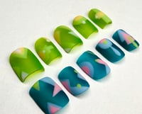 Image 4 of Memphis Press-On Nails Size Large 