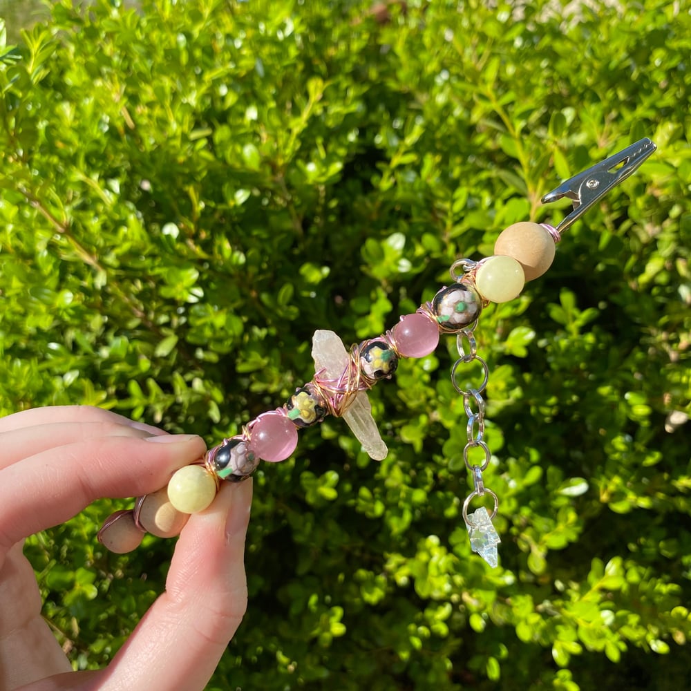 Image of flower void roach clip 