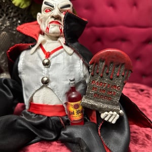 Image of Vintage Dracula wrap around 