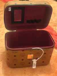 Image 2 of Luxury Cosmetic Designer Case
